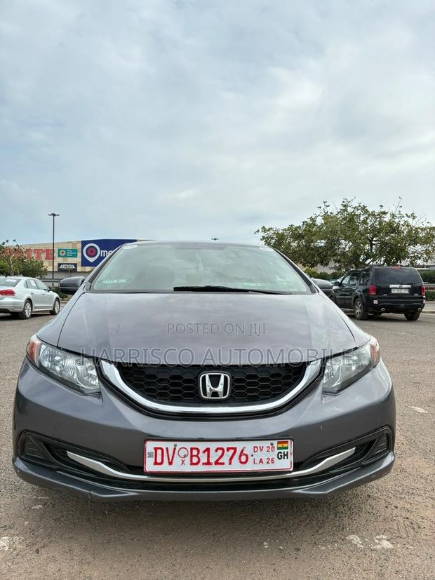 Honda Civic LX 4dr Sedan (1.8L 4cyl 5M) 2015 Gray