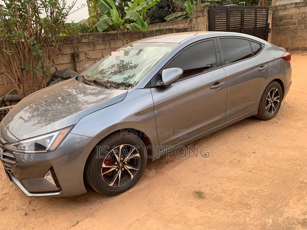 Hyundai Elantra SE 2019 Gray