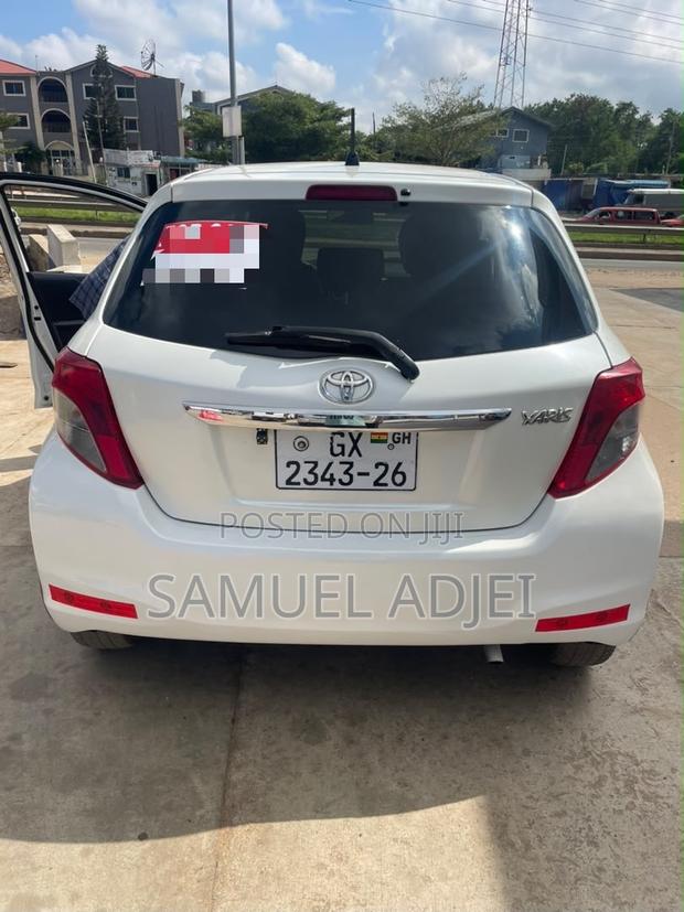 Toyota Vitz 2013 White