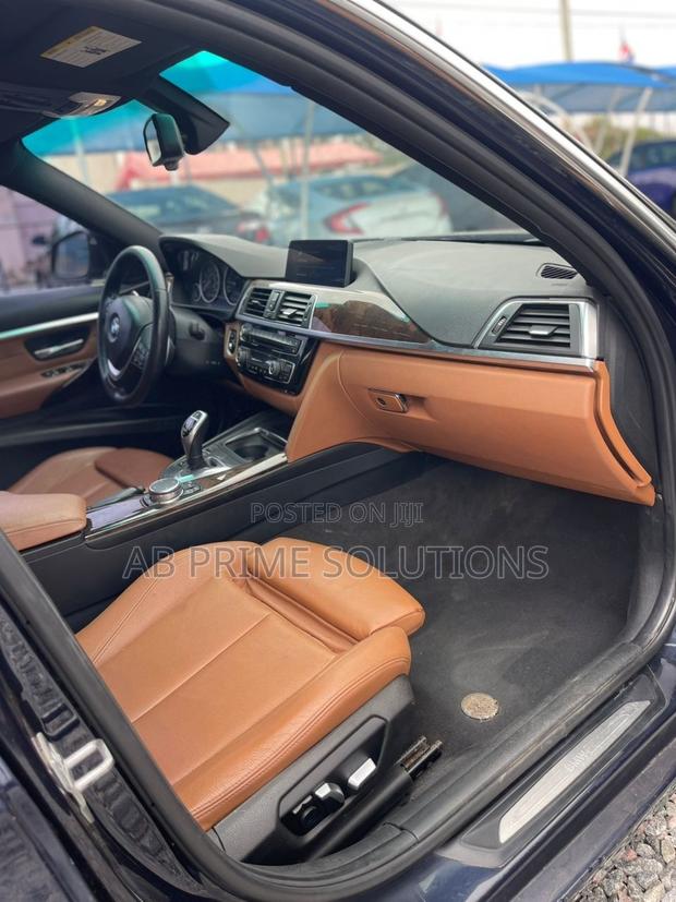 BMW 330i 2017 Matt Black