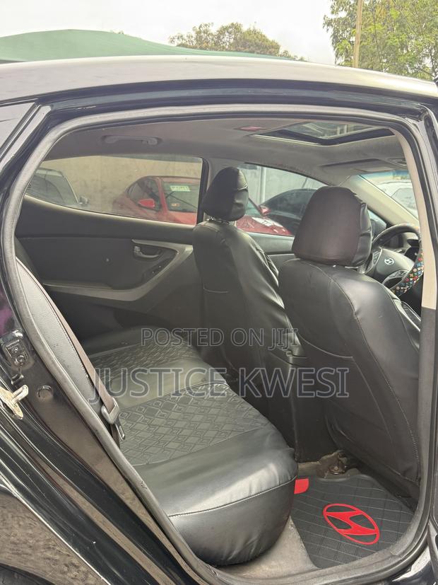 Hyundai Elantra Limited Sedan FWD (1.8L 4cyl 6A) 2013 Black