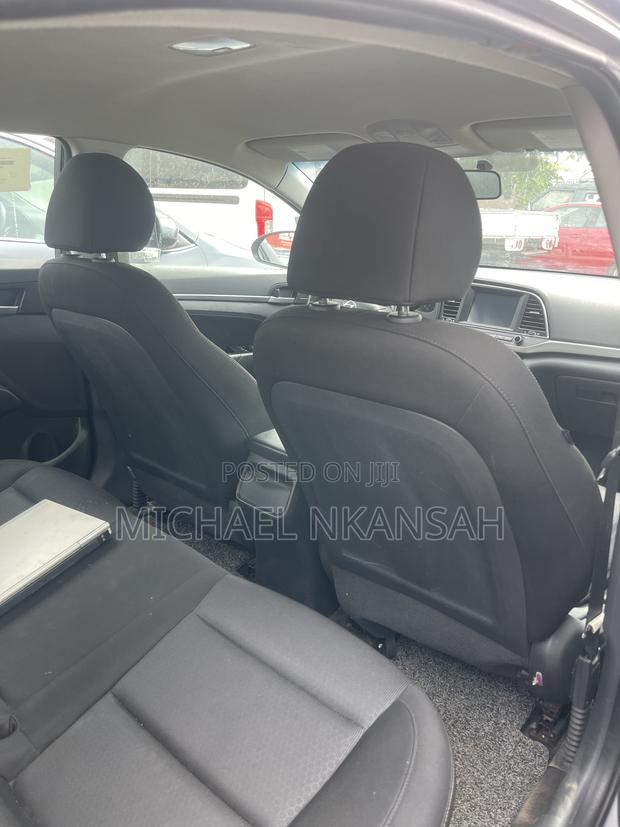 Hyundai Elantra Limited 2018