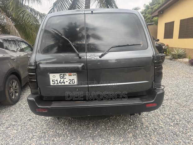 Toyota Land Cruiser 79 Series 2002 Gray