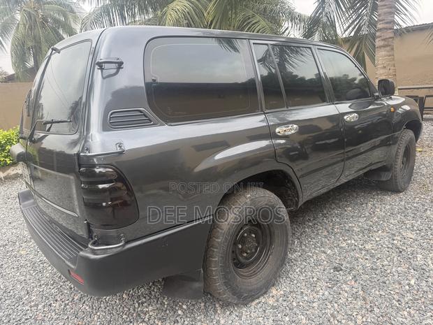 Toyota Land Cruiser 79 Series 2002 Gray