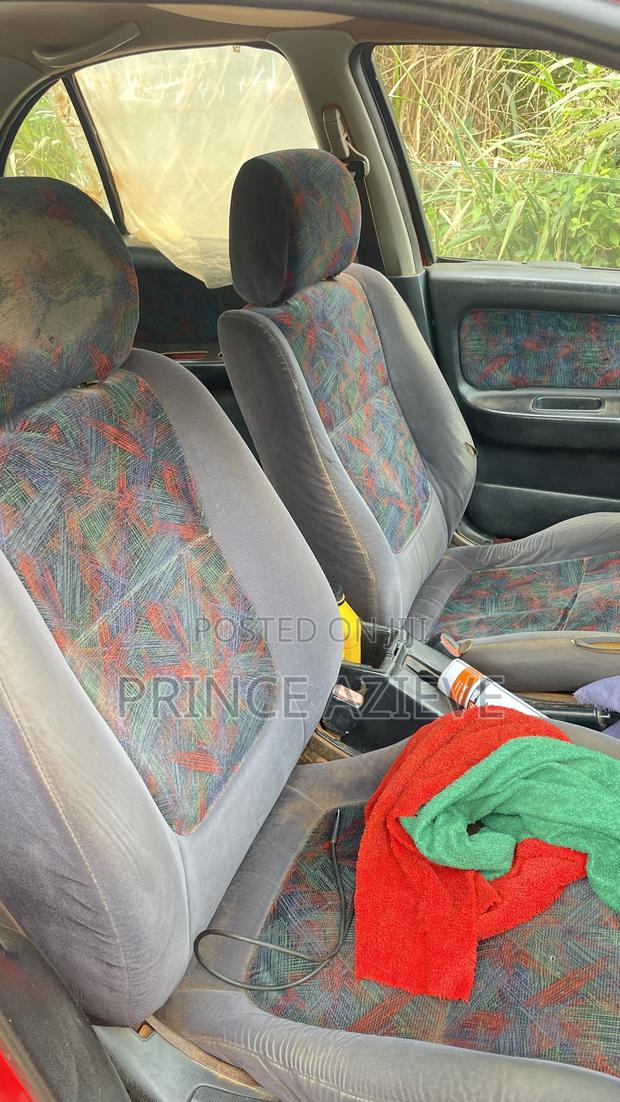 Nissan Almera 2.0 1995 Red