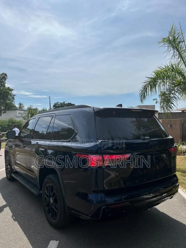 Toyota Sequoia 2025 Black