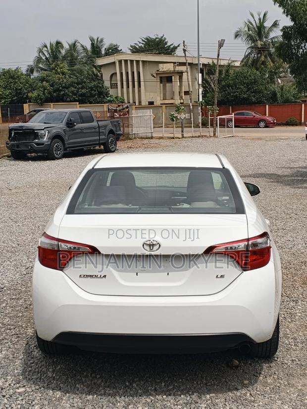 Toyota Corolla 2016 White