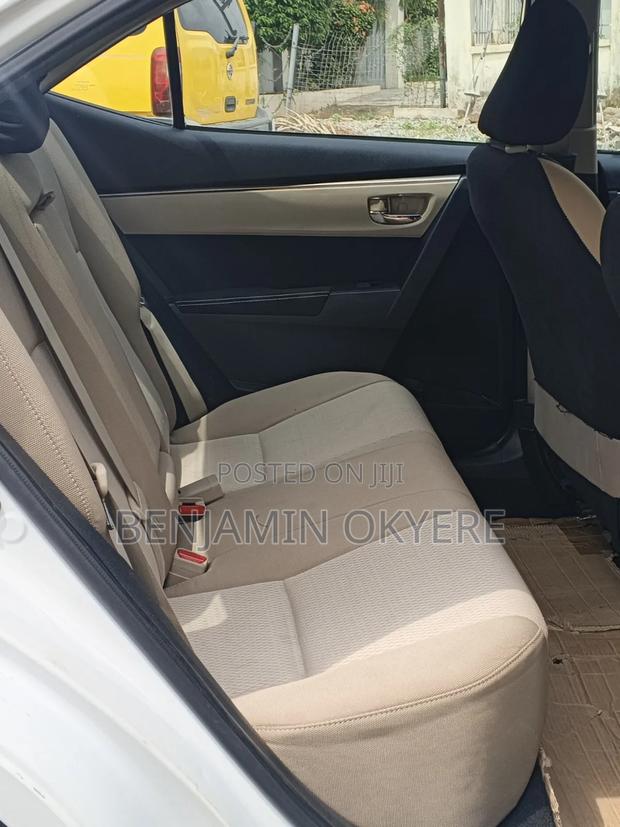 Toyota Corolla 2016 White