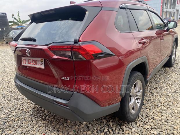 New Toyota RAV4 XLE AWD 2023 Red