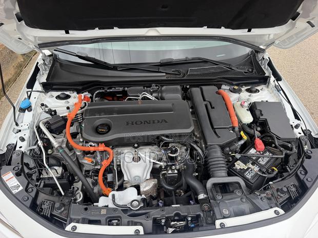 Honda Civic Sport Hybrid Sedan 2026 White