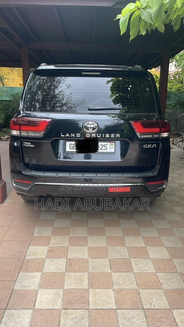 Toyota Land Cruiser 2024 Black