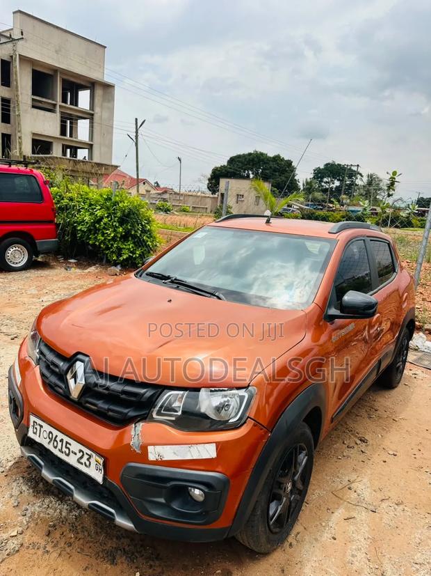 Renault Kwid 2023 Orange