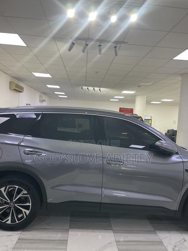 New BYD Song Pro DM-i 2025 Gray