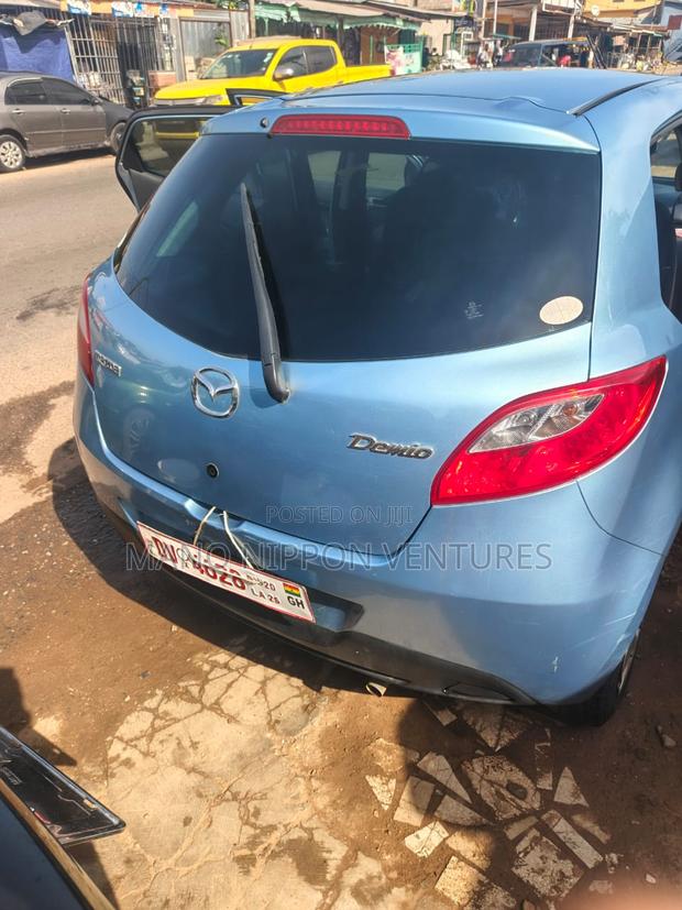 Mazda Demio 2013 Blue