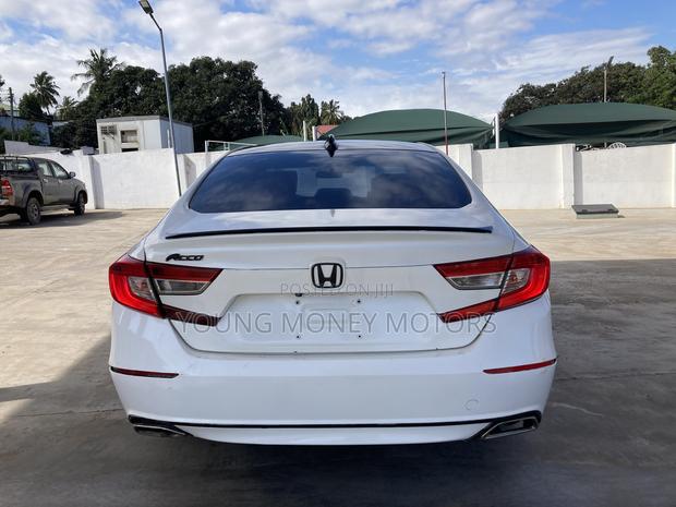 Honda Accord Sport 2018 White