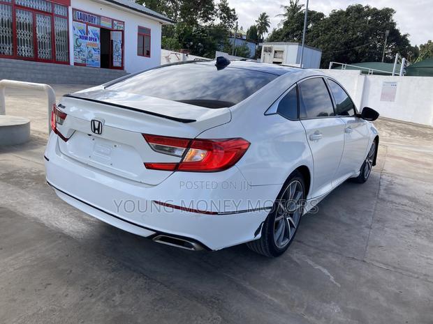 Honda Accord Sport 2018 White