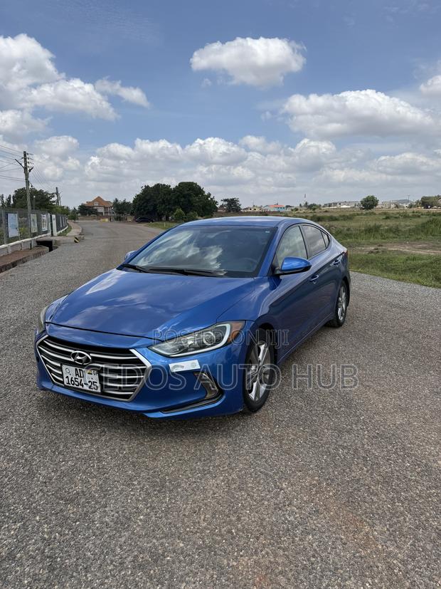 Hyundai Elantra SE Sedan FWD (2.0L 4cyl 6M) 2017 Blue