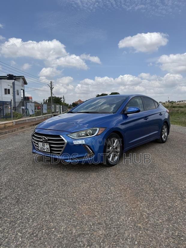 Hyundai Elantra SE Sedan FWD (2.0L 4cyl 6M) 2017 Blue