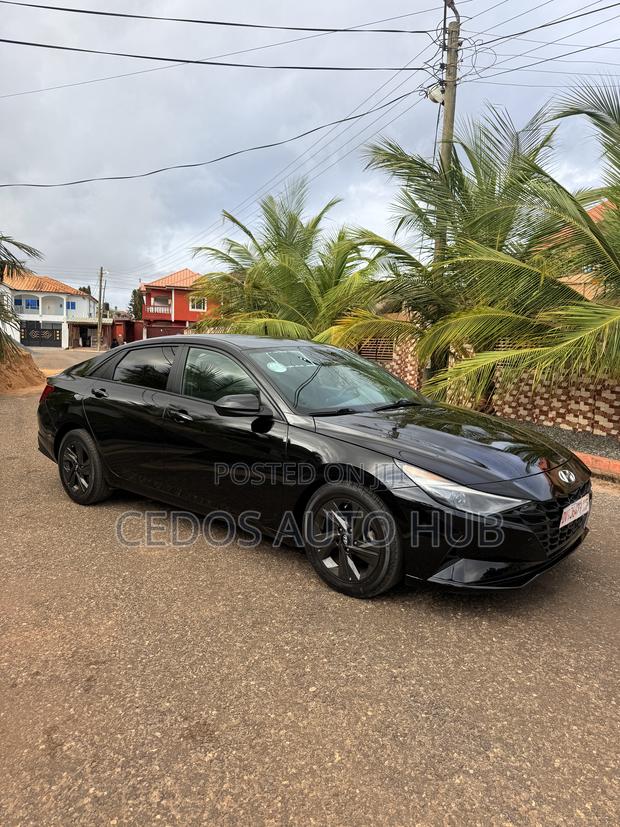 Hyundai Elantra SE 2021 Black