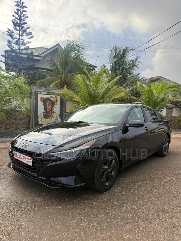 Hyundai Elantra SE 2021 Black