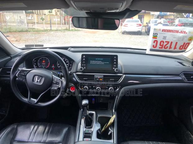 Honda Accord Touring 2018 White