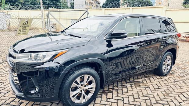 Toyota Highlander XLE V6 4x4 (3.5L 6cyl 6A) 2016 Black