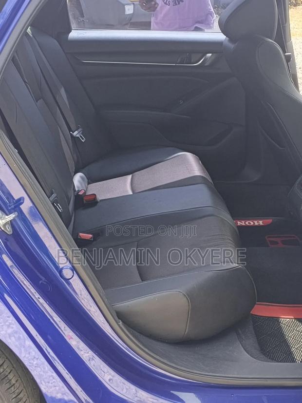 Honda Accord Sport (2.0L 4cyl Turbo 10A) 2019 Blue
