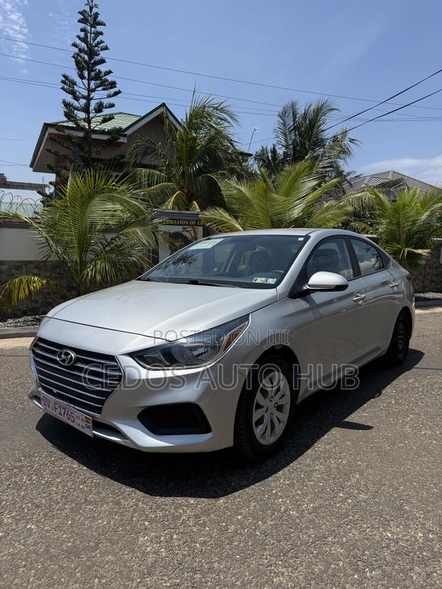 Hyundai Accent 2019 Silver