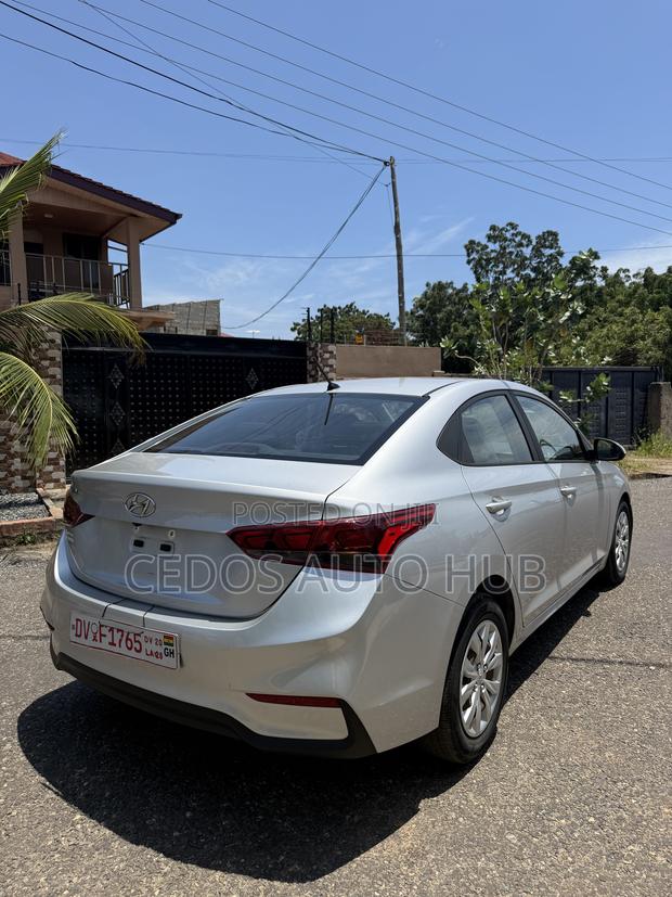 Hyundai Accent 2019 Silver