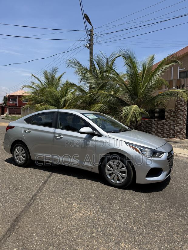 Hyundai Accent 2019 Silver