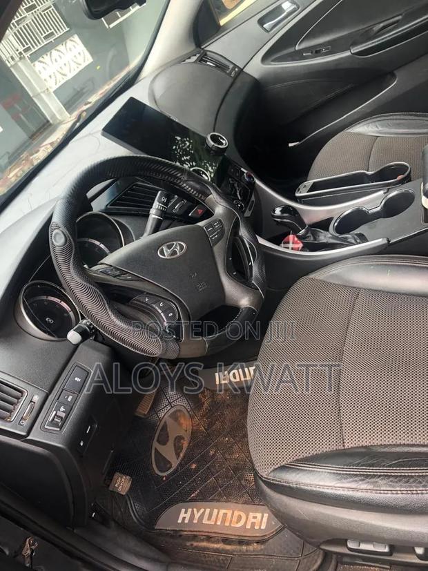 Hyundai Sonata 2012 Black