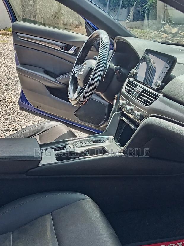 Honda Accord Sport (2.0L 4cyl Turbo 6M) 2019 Blue