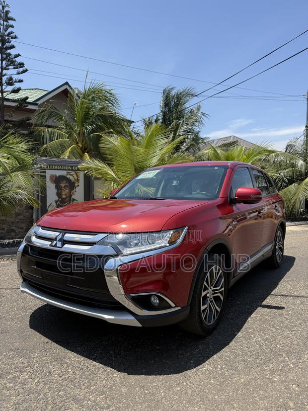 Mitsubishi Outlander 2018 Red