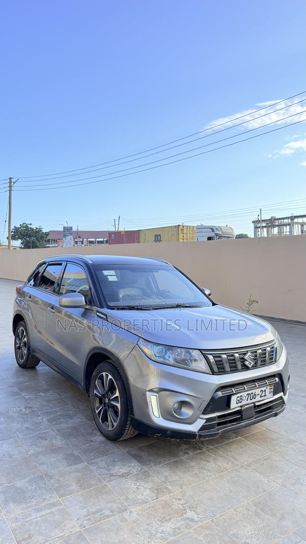 Suzuki Vitara 2021 Silver