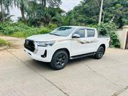 Toyota Hilux 2019 Pearl for sale