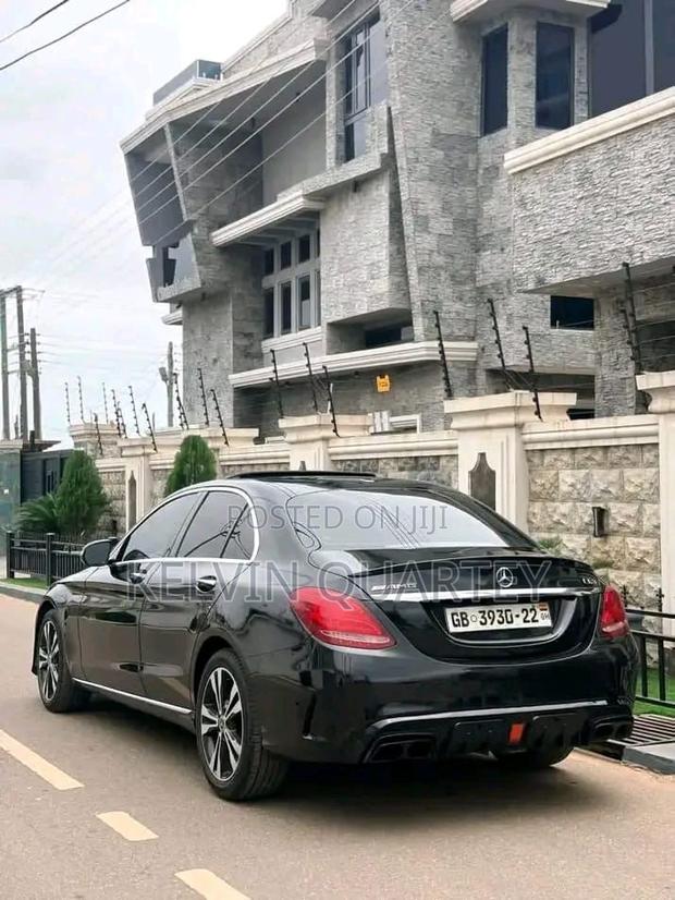 Mercedes-Benz C300 2016 Black