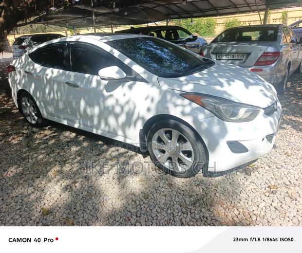 Hyundai Elantra GLS Sedan FWD (1.8L 4cyl 6A) 2013 White