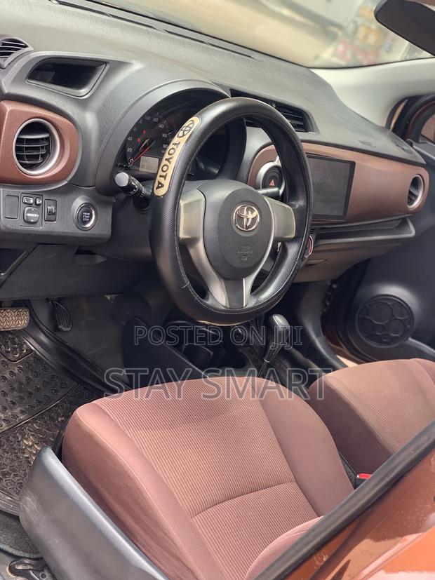 Toyota Vitz 2014 Brown