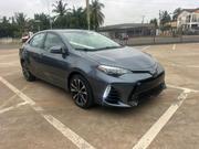Toyota Corolla SE (1.8L 4cyl 6M) 2018 Gray for sale