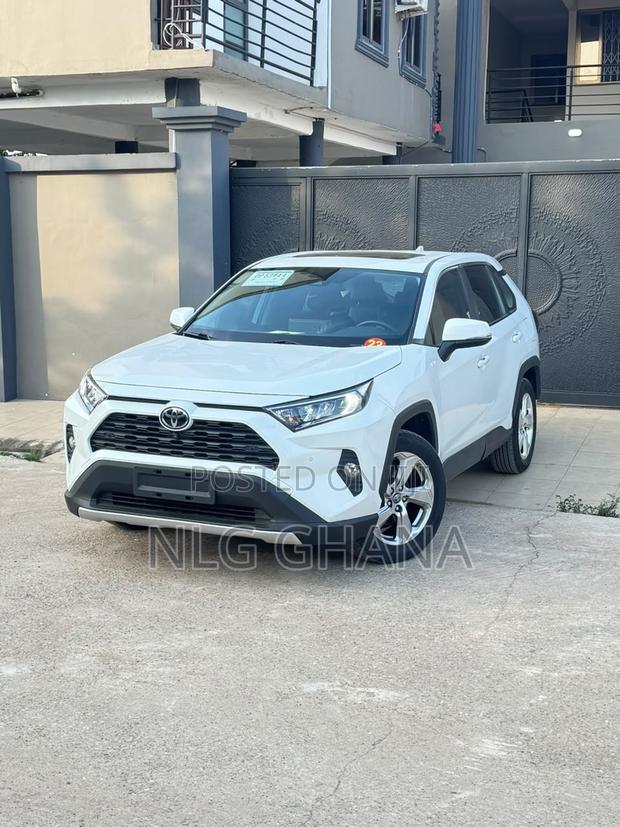 New Toyota RAV4 2023 White
