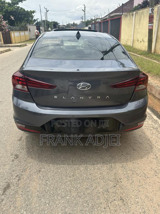 Hyundai Elantra 2020 Gray