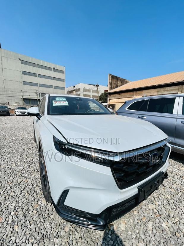 Honda CR-V 2024 White