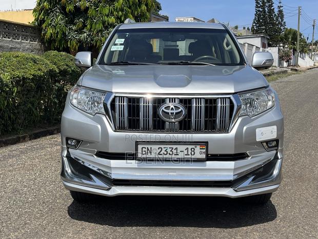 Toyota Land Cruiser Prado 4.0 Petrol GX-R 2018 Silver