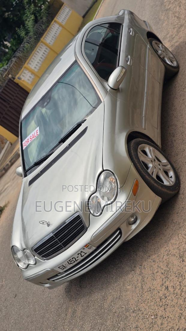 Mercedes-Benz C240 2005 Gray