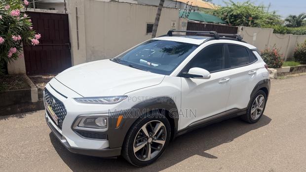 Hyundai Kona Limited 2021 White