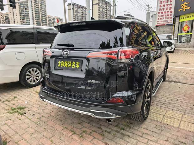 Toyota RAV4 Limited FWD 2019 Black