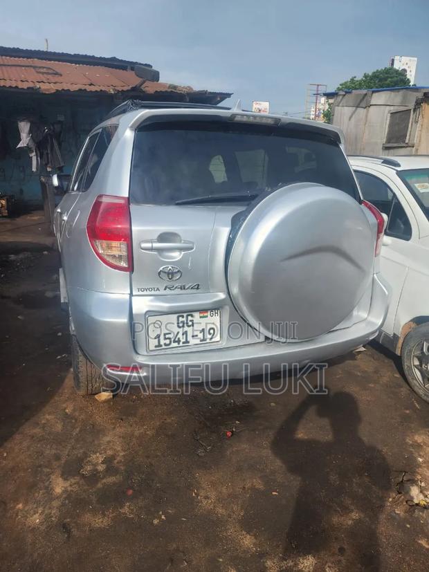 Toyota RAV4 2.4 2008 Silver