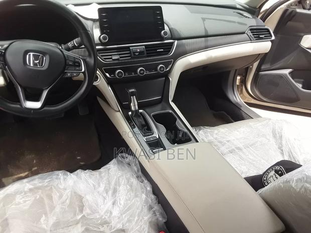 Honda Accord 2019 Silver