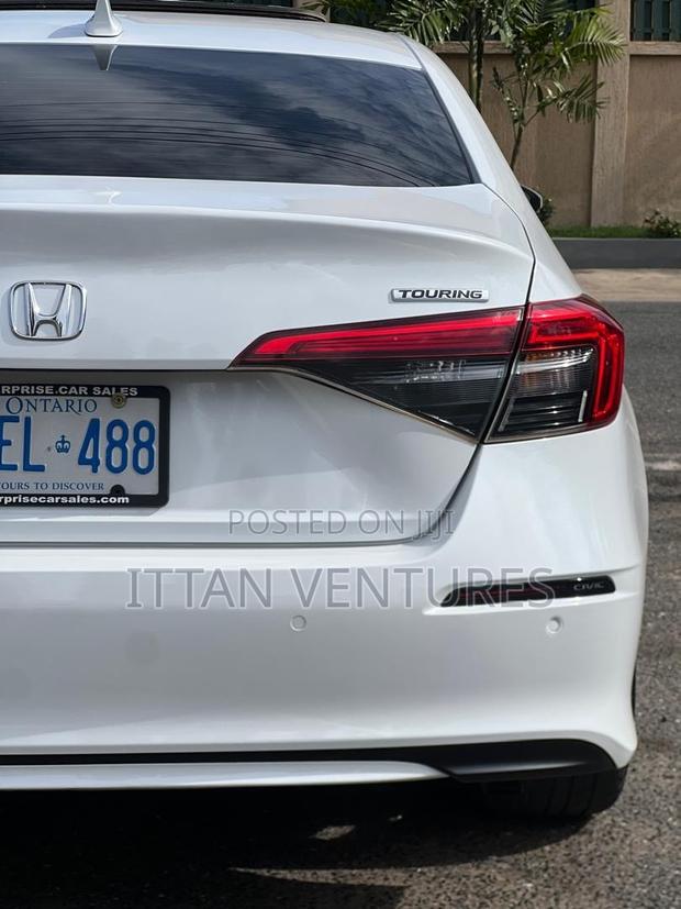 Honda Civic Touring 2022 White