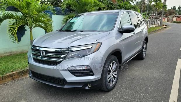 Honda Pilot EX 4dr SUV 4WD (3.5L 6cyl 5A) 2017 Gray
